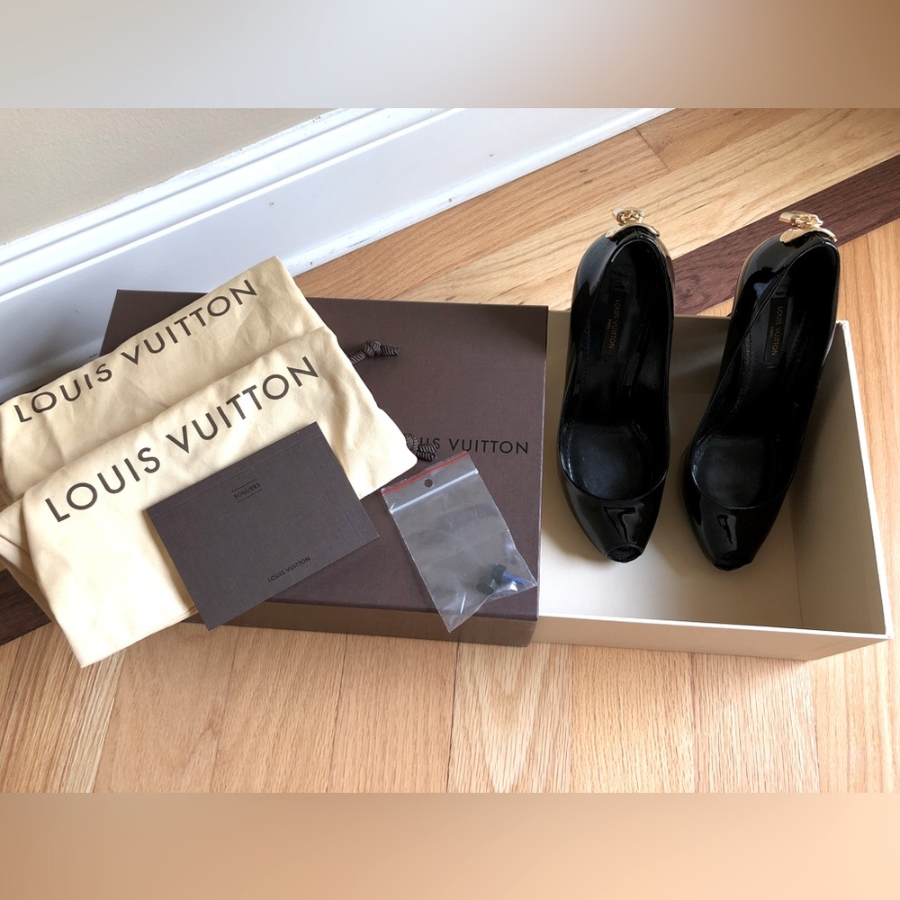 AUTHENTIC Louis Vuitton Black Patent Leather Heels